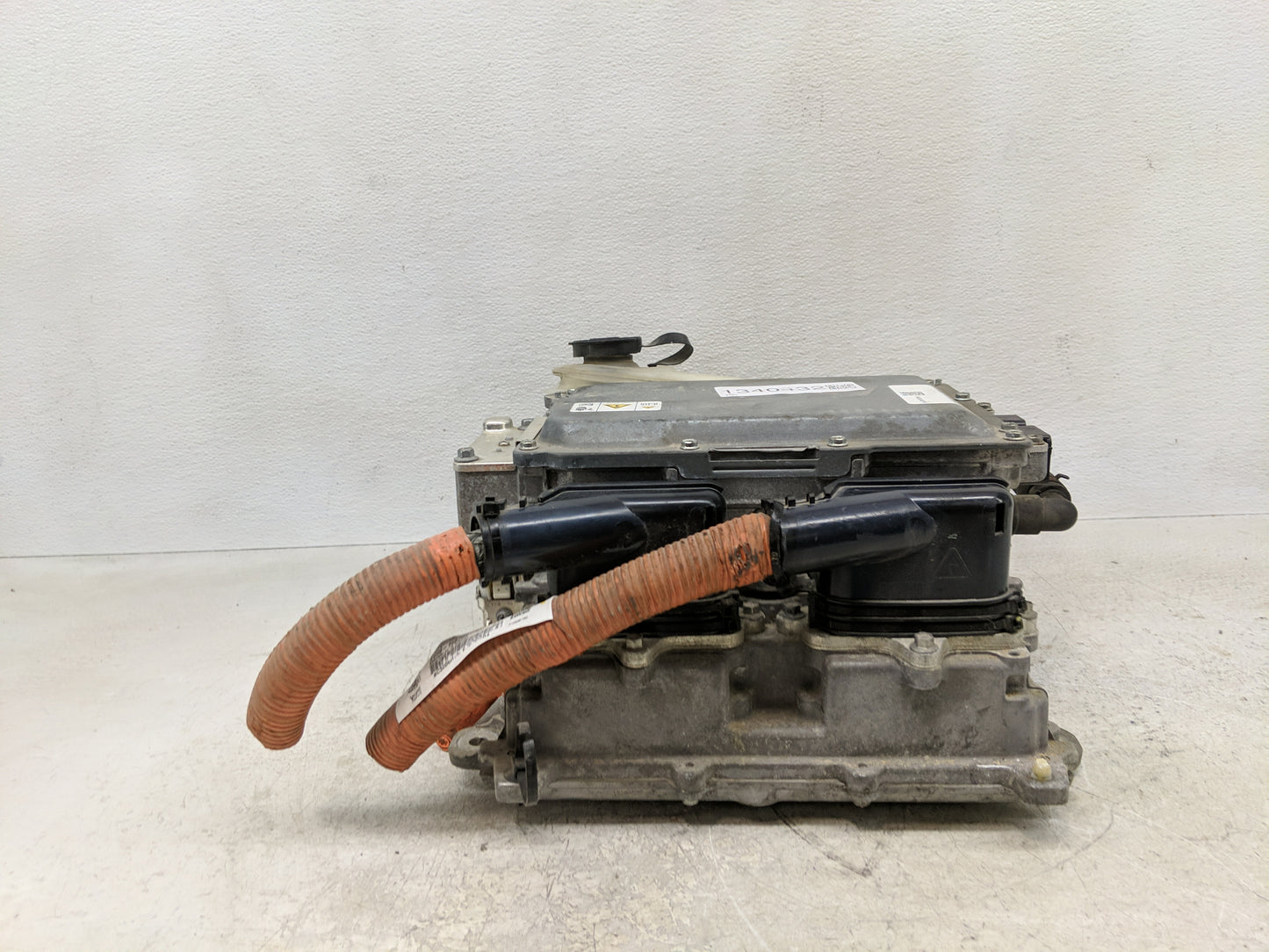 2013 Mkz Ac Dc Power Control Module Accessory Computer Power Inverter - Oemusedautoparts1.com
