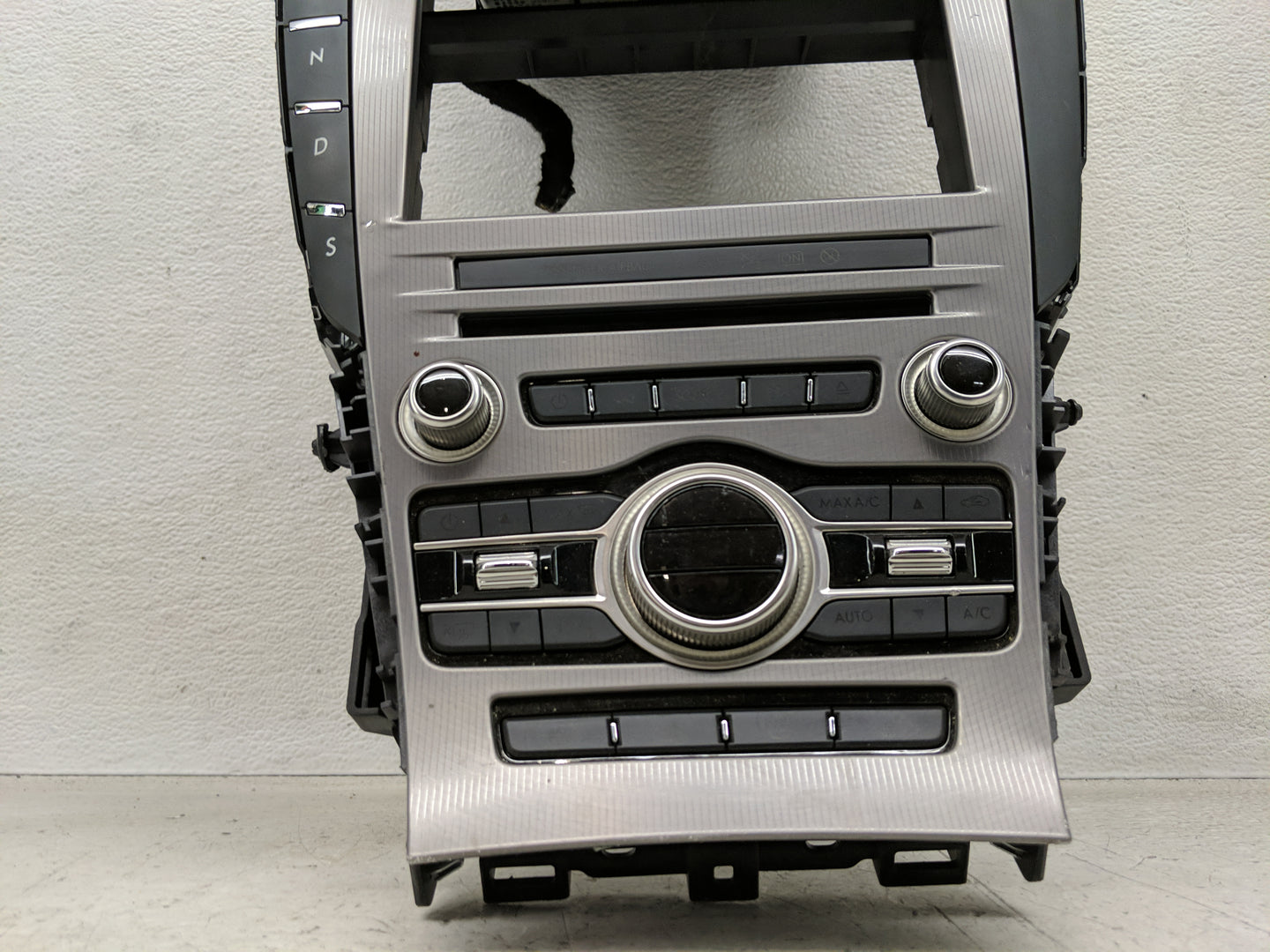 2017-2020 Lincoln Mkz Radio Control Panel - Oemusedautoparts1.com