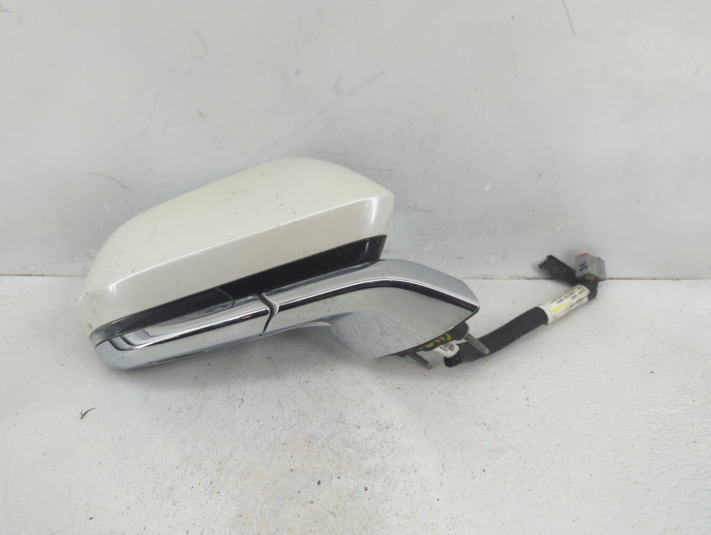 2017-2020 Lincoln Mkz Passenger Side View Mirror - Right Door Mirror OEM Used - Oemusedautoparts1.com