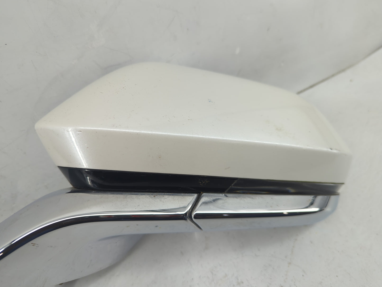 2017-2020 Lincoln Mkz Driver Side View Mirror - Left Door Mirror OEM Used - Oemusedautoparts1.com