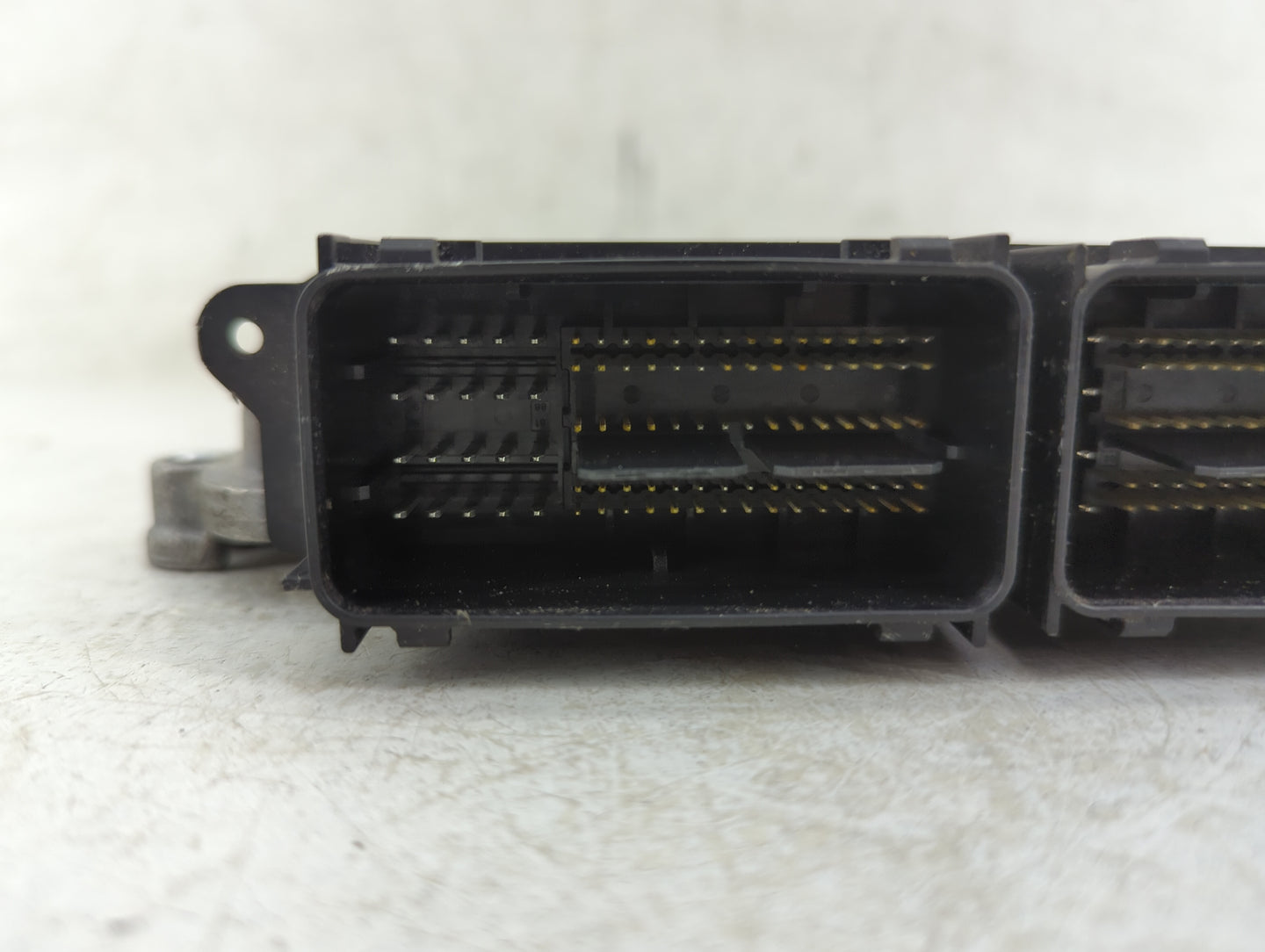 2017-2019 Lincoln Mkz PCM Engine Control Computer ECU ECM PCU OEM P/N:HP5A-12A650-AGB Fits Fits 2017 2018 2019 2020 OEM Used