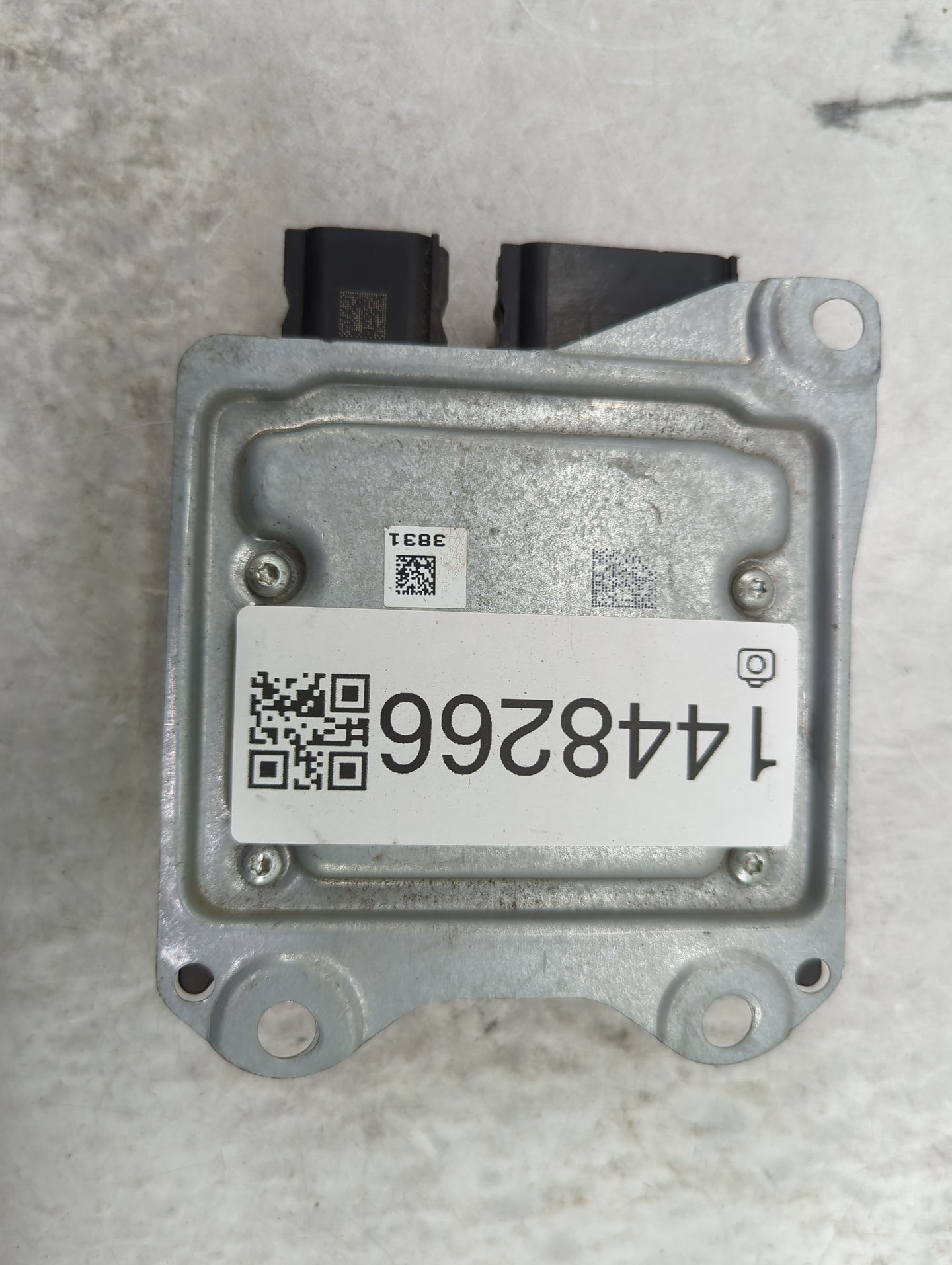 2017-2020 Lincoln Mkz Safety Restraint Srs Airbag Control Module - Oemusedautoparts1.com
