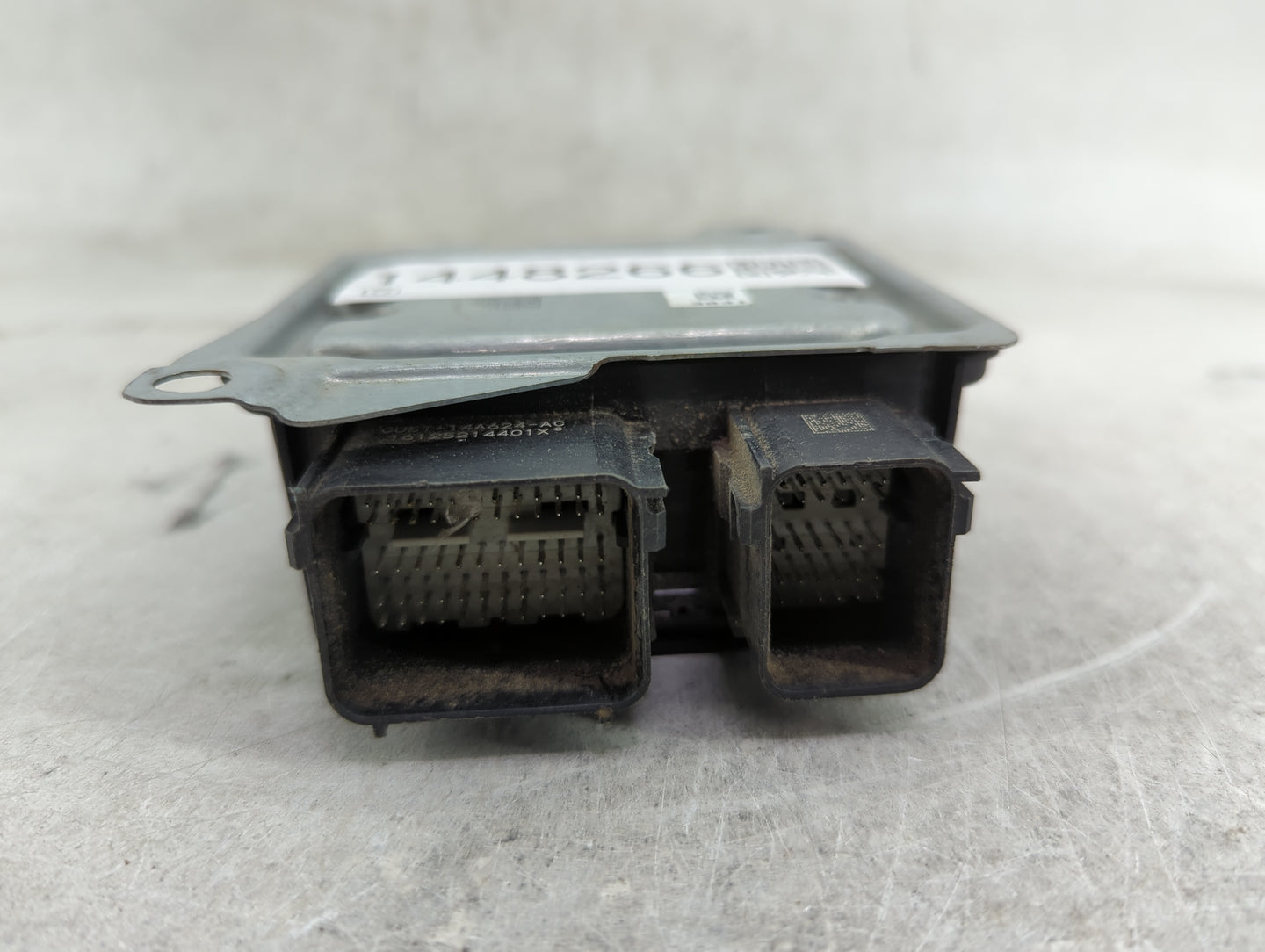 2017-2020 Lincoln Mkz Safety Restraint Srs Airbag Control Module - Oemusedautoparts1.com