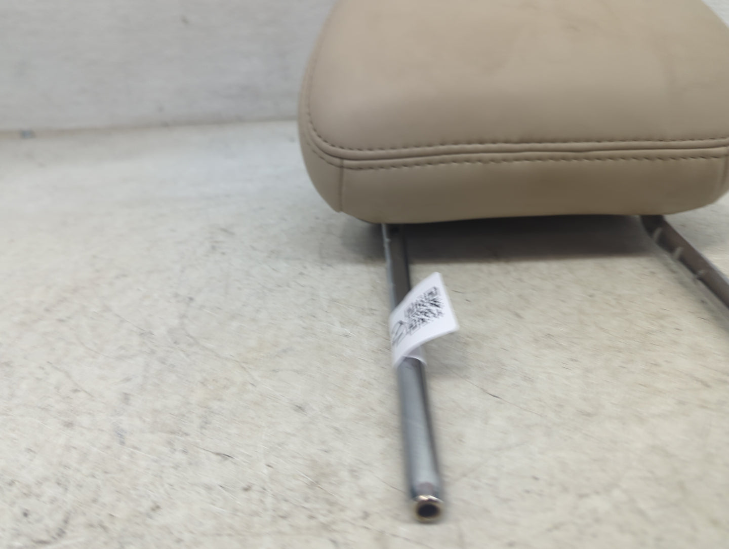 2017 Lincoln Mkz Headrest Head Rest Front Driver Seat Beige - Oemusedautoparts1.com