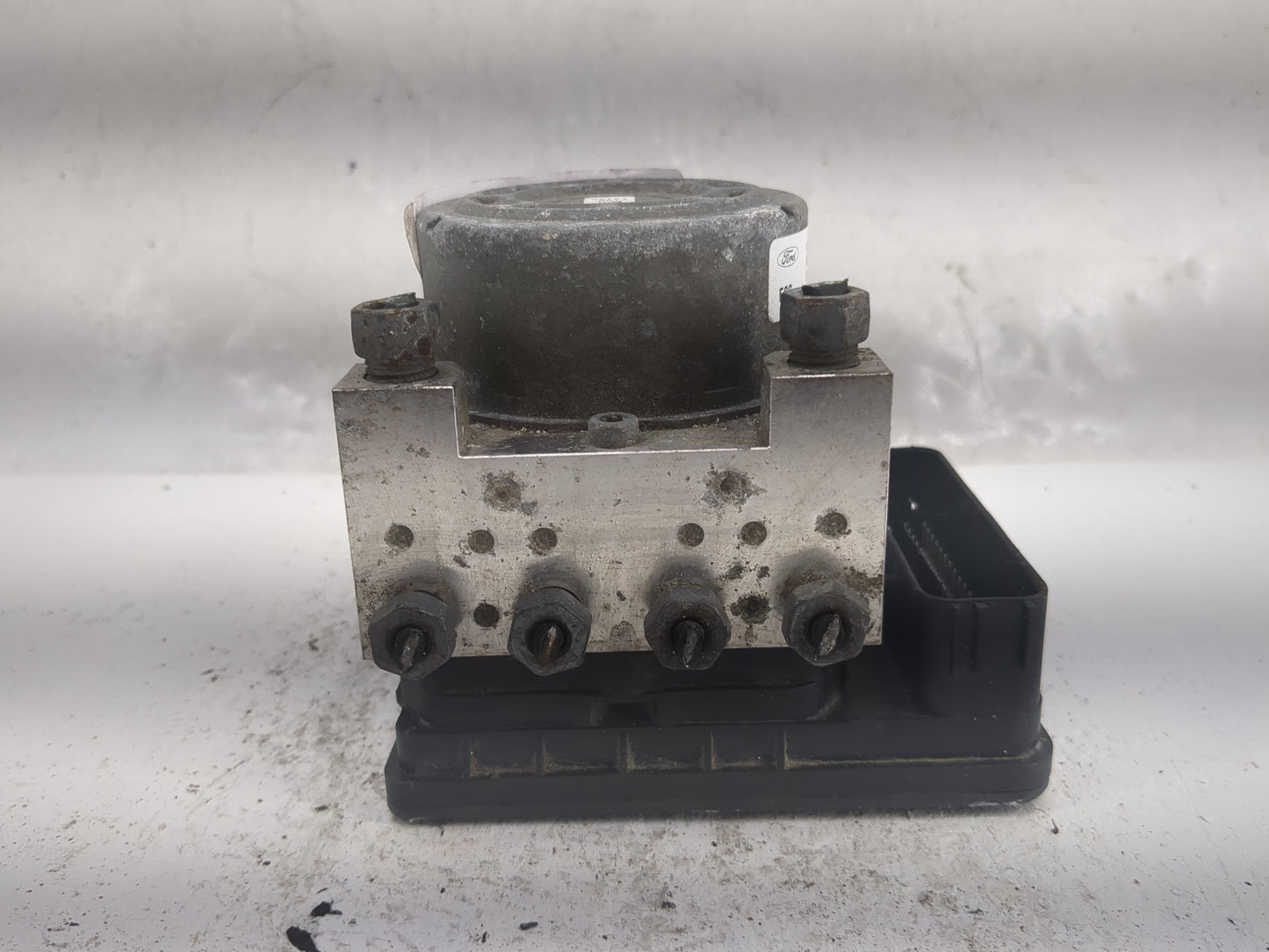 2018 Lincoln Mkz ABS Pump Control Module Replacement P/N:HG9C-2C219-AH 57931000C3 Fits Fits 2017 OEM Used Auto Parts - Oemus