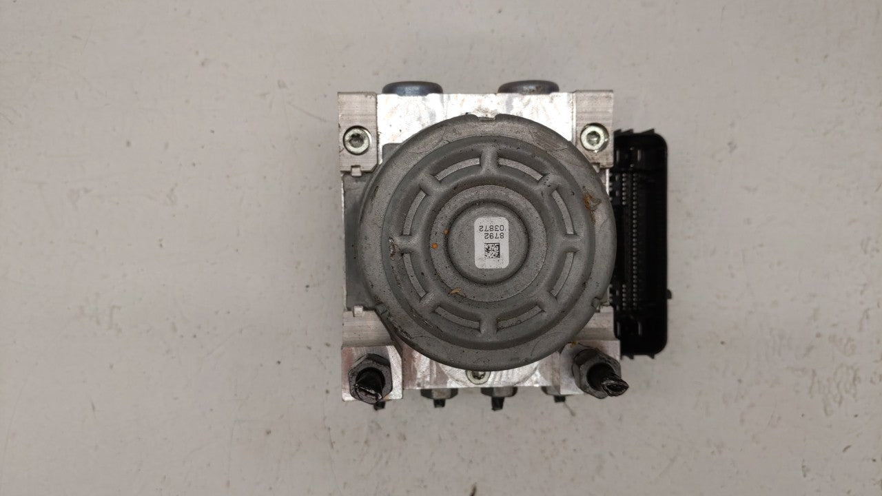2017-2018 Lincoln Mkz ABS Pump Control Module Replacement P/N:HG9C-2B373-AH Fits Fits 2017 2018 OEM Used Auto Parts - Oemuse