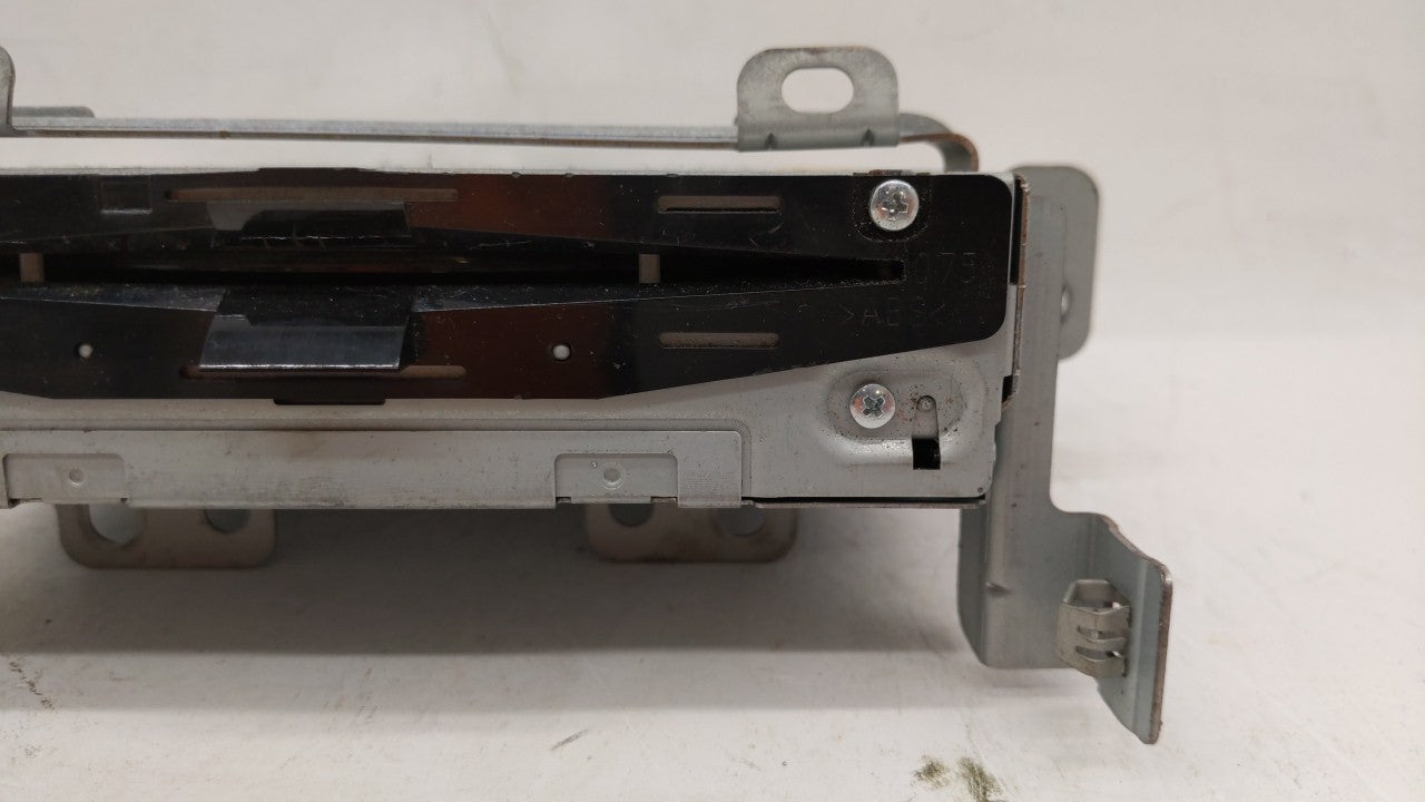 2015-2019 Lincoln Mkz Am Fm Cd Player Radio Receiver - Oemusedautoparts1.com