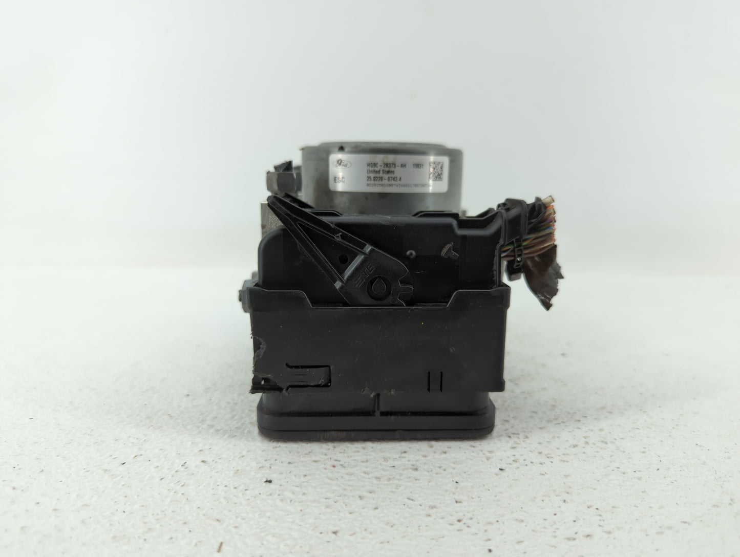 2017-2018 Lincoln Mkz ABS Pump Control Module Replacement P/N:HG9C-2B373-CH HG9C-2B373-AH Fits Fits 2017 2018 OEM Used Auto 