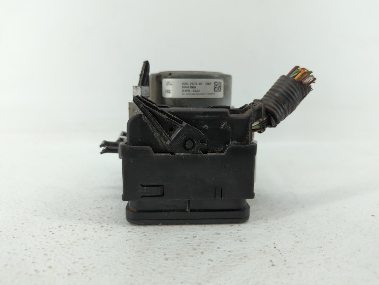 2017-2018 Lincoln Mkz ABS Pump Control Module Replacement P/N:HG9C-2B373-AH HG9C-2B373-CF, HG9C-2C219-MF Fits Fits 2017 2018