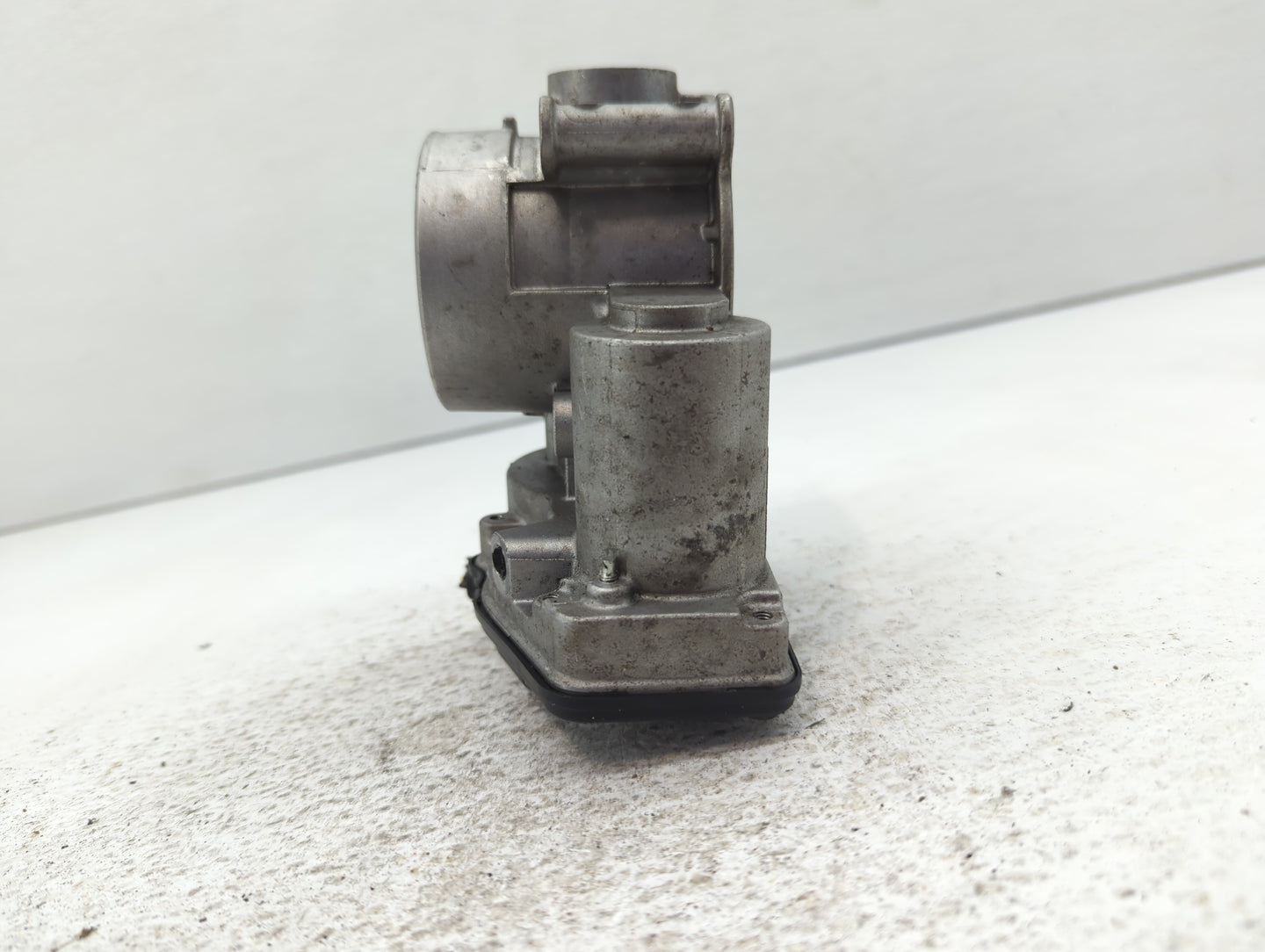 2013-2020 Lincoln Mkz Throttle Body P/N:DS7E-9F991-AJ Fits Fits 2013 2014 2015 2016 2017 2018 2019 2020 2021 2022 OEM Used A