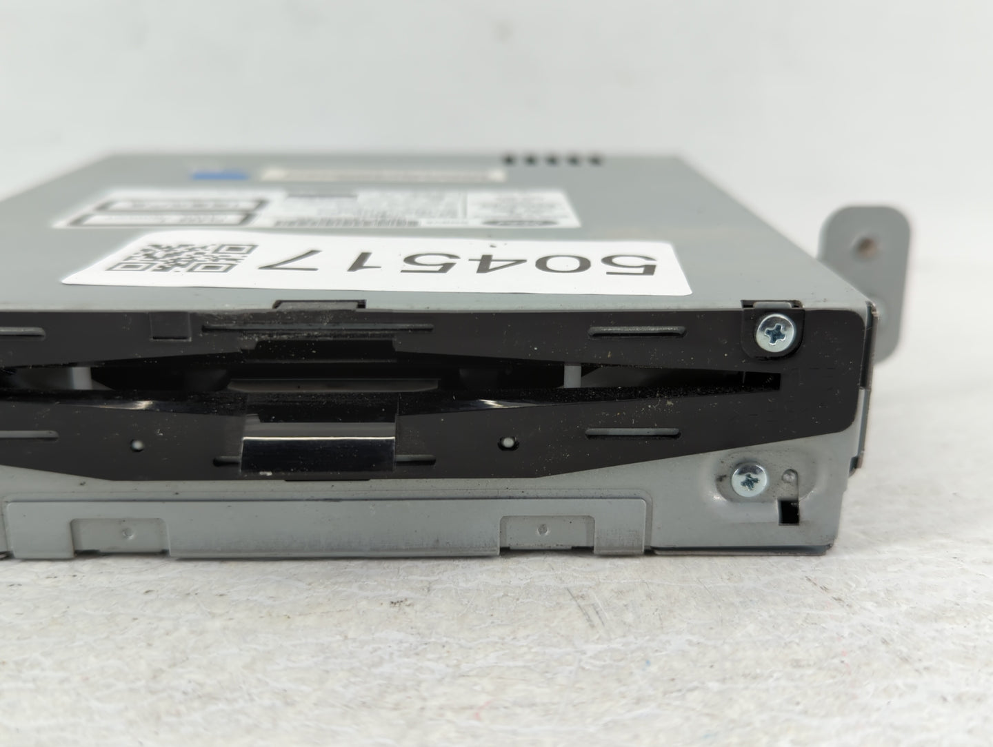2015-2020 Lincoln Mkz Radio AM FM Cd Player Receiver Replacement P/N:HP5T-18C830-AC FP5T-18C830-AD Fits OEM Used Auto Parts 