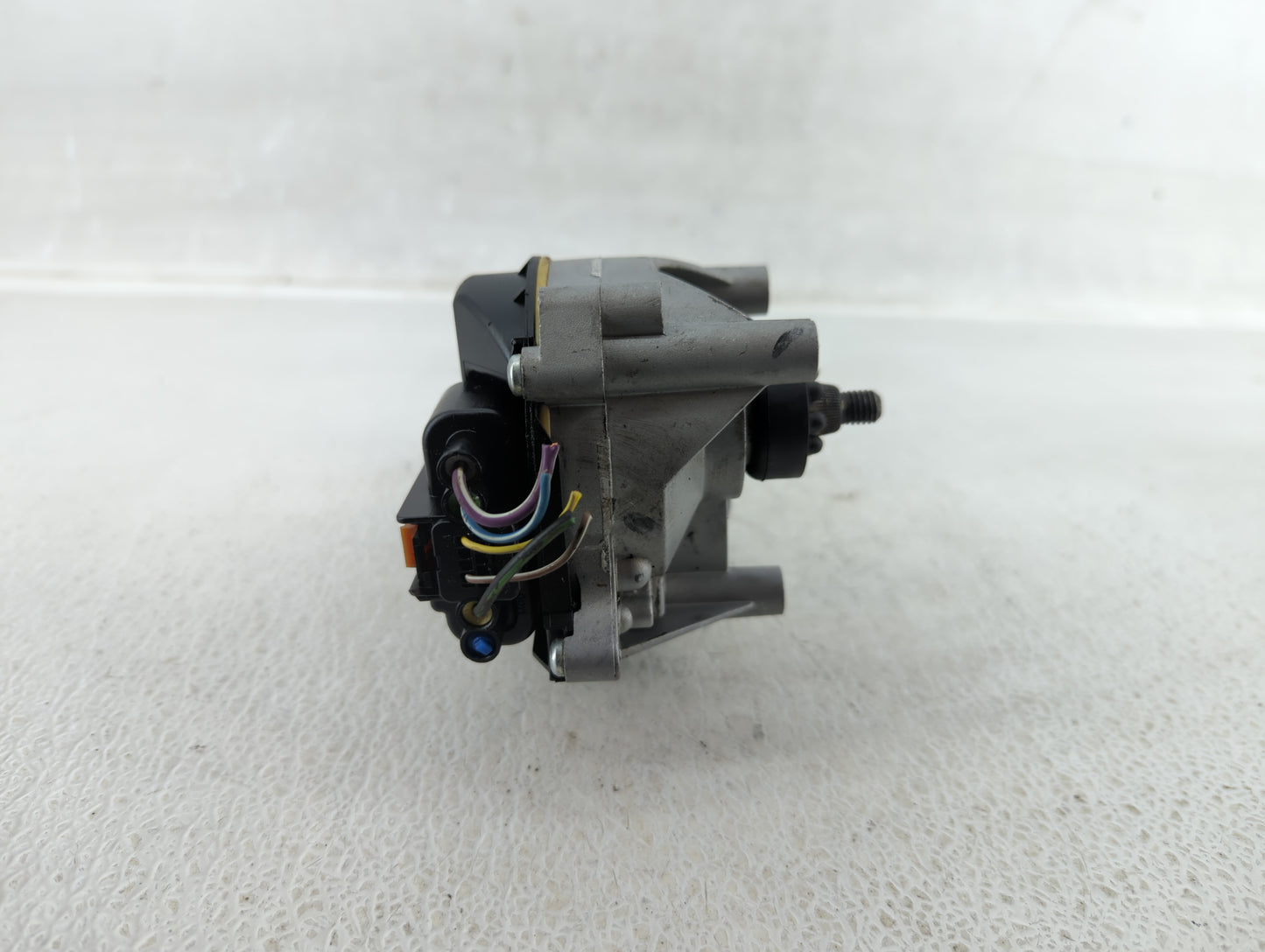2017 Lincoln Mkz Front Windshield Wiper Motor Fits OEM Used Auto Parts - Oemusedautoparts1.com