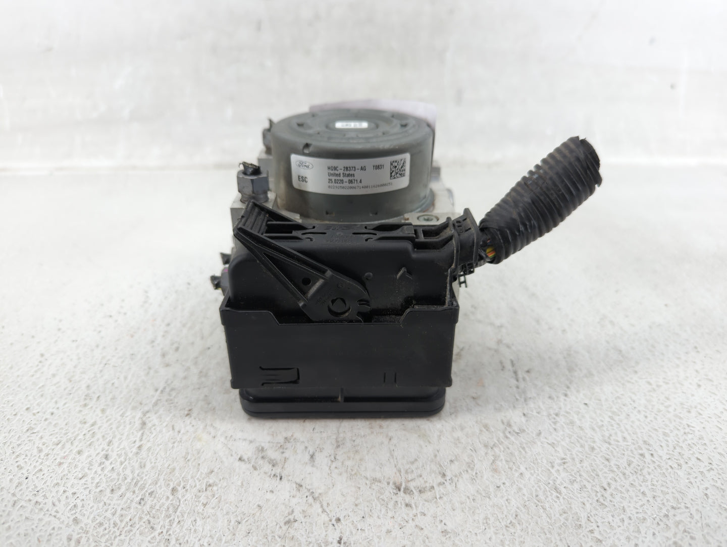 2017-2018 Lincoln Mkz ABS Pump Control Module Replacement P/N:HG9C-2B373-AG Fits Fits 2017 2018 OEM Used Auto Parts - Oemuse