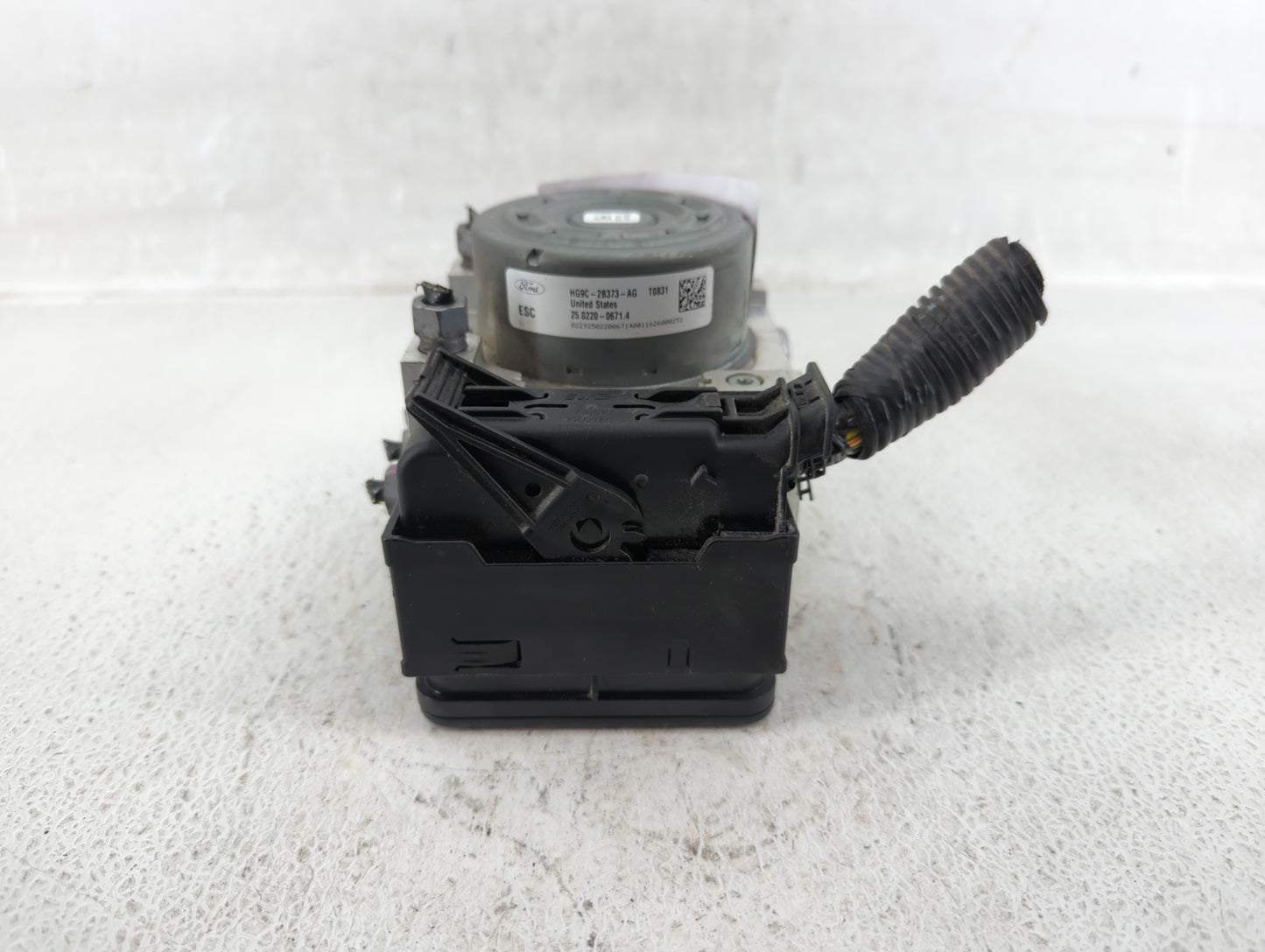2017-2018 Lincoln Mkz ABS Pump Control Module Replacement P/N:HG9C-2B373-AG Fits Fits 2017 2018 OEM Used Auto Parts - Oemuse