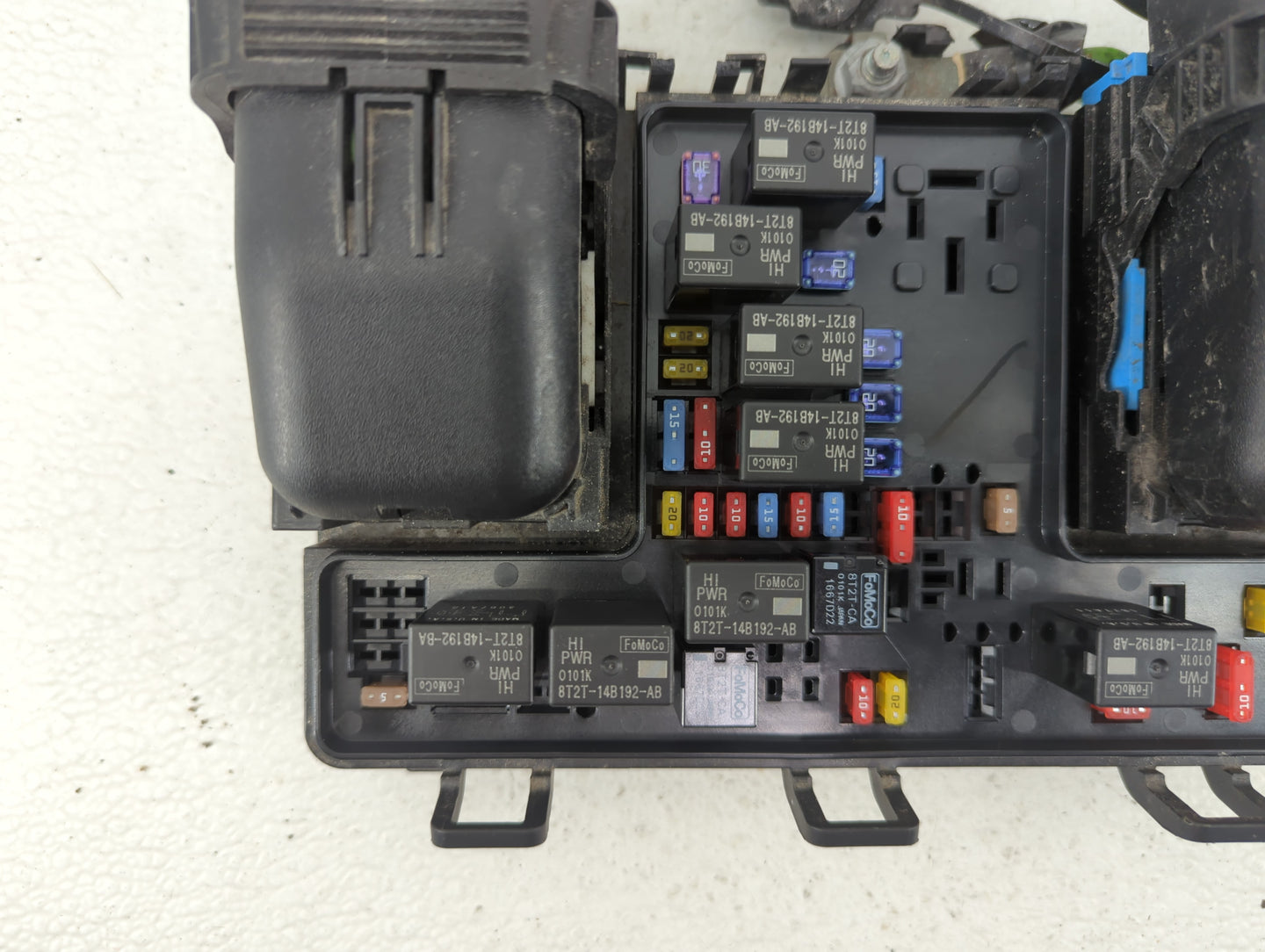 2017-2020 Lincoln Mkz Fusebox Fuse Box Panel Relay Module P/N:HG9T14D066BC Fits Fits 2017 2018 2019 2020 OEM Used Auto Parts