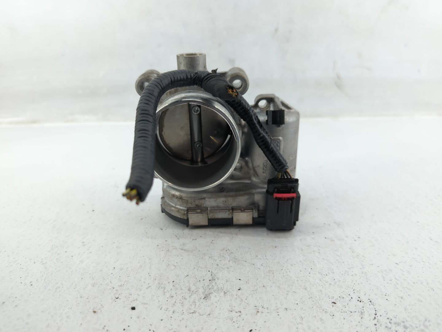 2017-2020 Lincoln Mkz Throttle Body P/N:DS7E-9F991-BB Fits Fits 2014 2015 2016 2017 2018 2019 2020 2021 2022 OEM Used Auto P