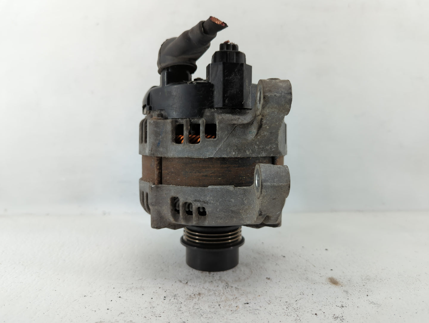 2017 Lincoln Mkz Alternator Replacement Generator Charging Assembly Engine OEM P/N:G2GT-10300-AA Fits OEM Used Auto Parts - 