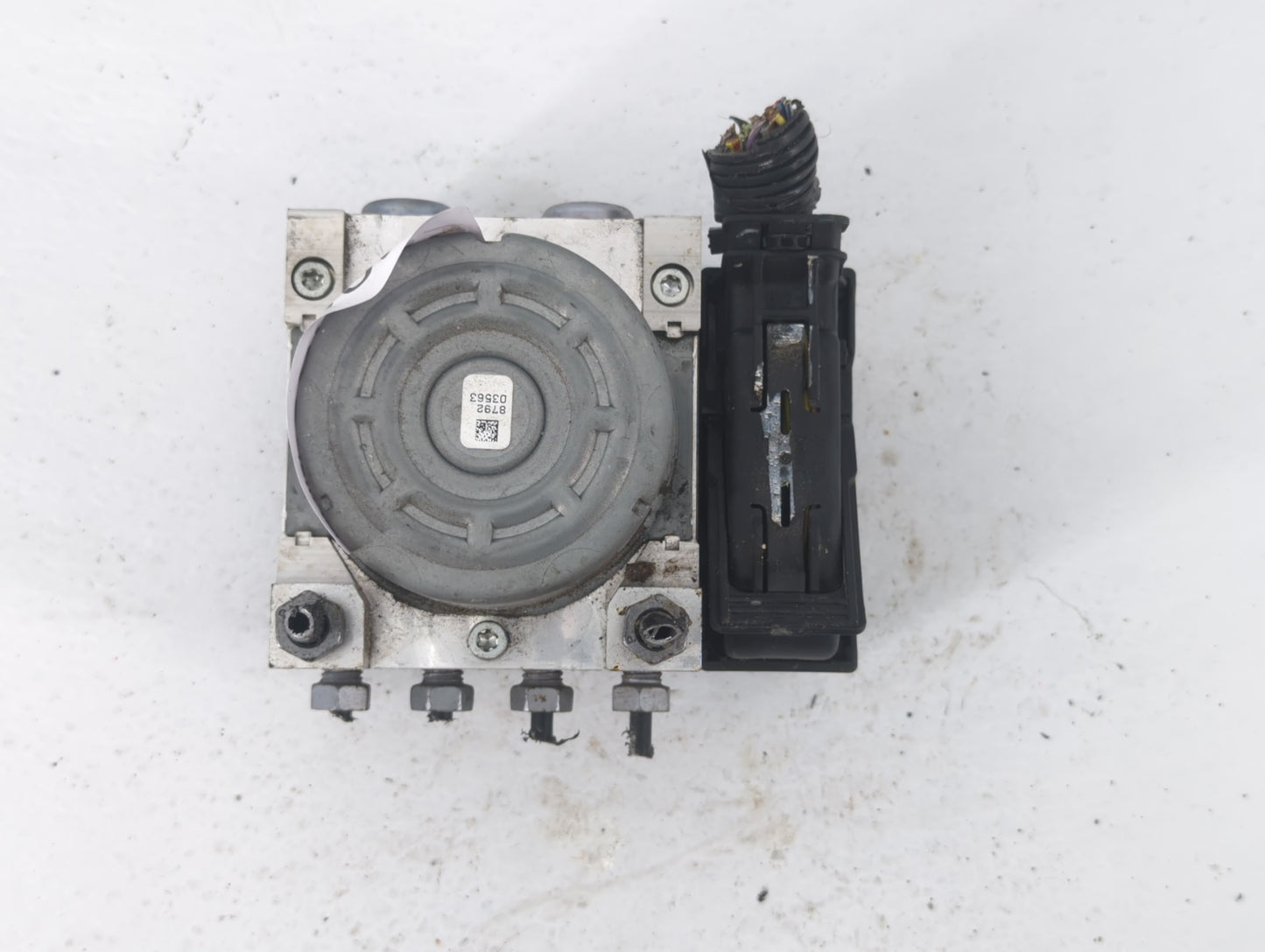 2017-2018 Lincoln Mkz ABS Pump Control Module Replacement P/N:HG9C-2B373-AF Fits Fits 2017 2018 OEM Used Auto Parts - Oemuse