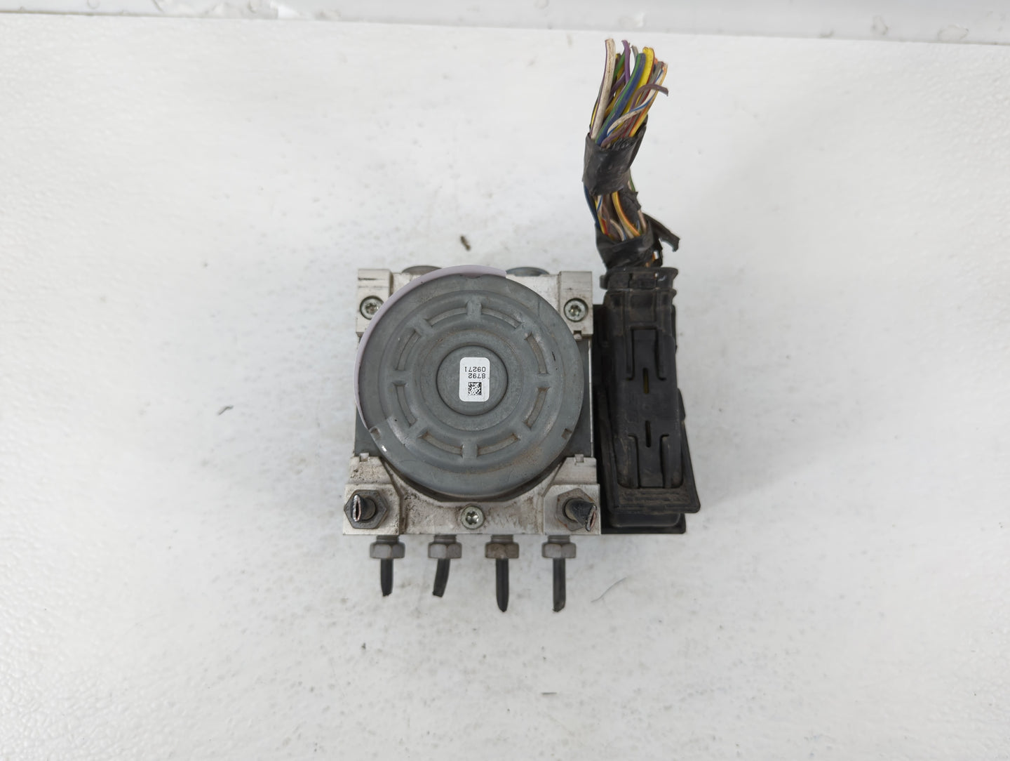 2017-2018 Lincoln Mkz ABS Pump Control Module Replacement P/N:HG9C-2B373-AH Fits Fits 2017 2018 OEM Used Auto Parts - Oemuse