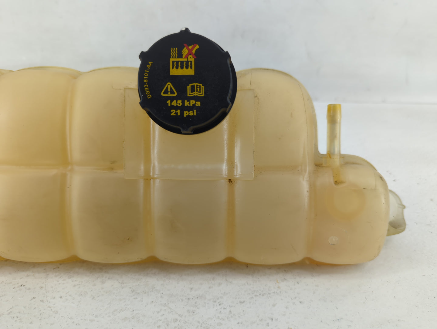 2017-2020 Lincoln Mkz Radiator Coolant Overflow Expansion Tank Bottle - Oemusedautoparts1.com