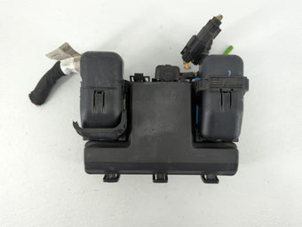 compare product 2017-2020 Lincoln Mkz Fusebox Fuse Box Panel Relay Module P/N:HG9T-14D068BC_01 Fits Fits 2017 2018 2019 2020 OEM Used Auto Parts