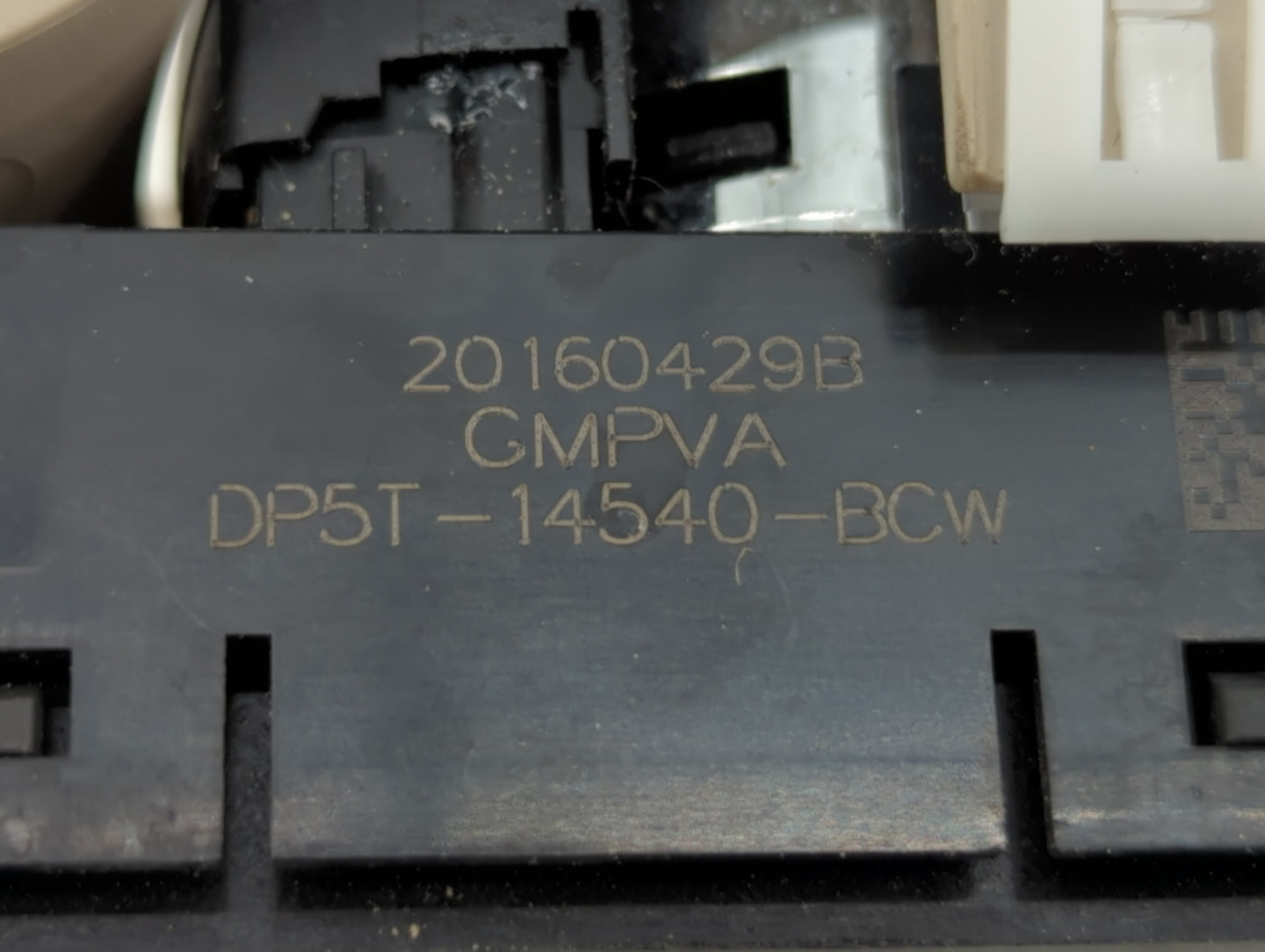 2013-2020 Lincoln Mkz Master Power Window Switch Replacement Driver Side Left P/N:20160429B DP5T-14540-BCW Fits OEM Used Aut