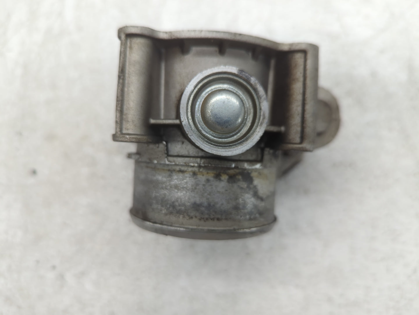 2017-2020 Lincoln Mkz Throttle Body P/N:GB8E 9F991 BB GB8E 9F991 BC Fits Fits 2015 2016 2017 2018 2019 2020 OEM Used Auto Pa