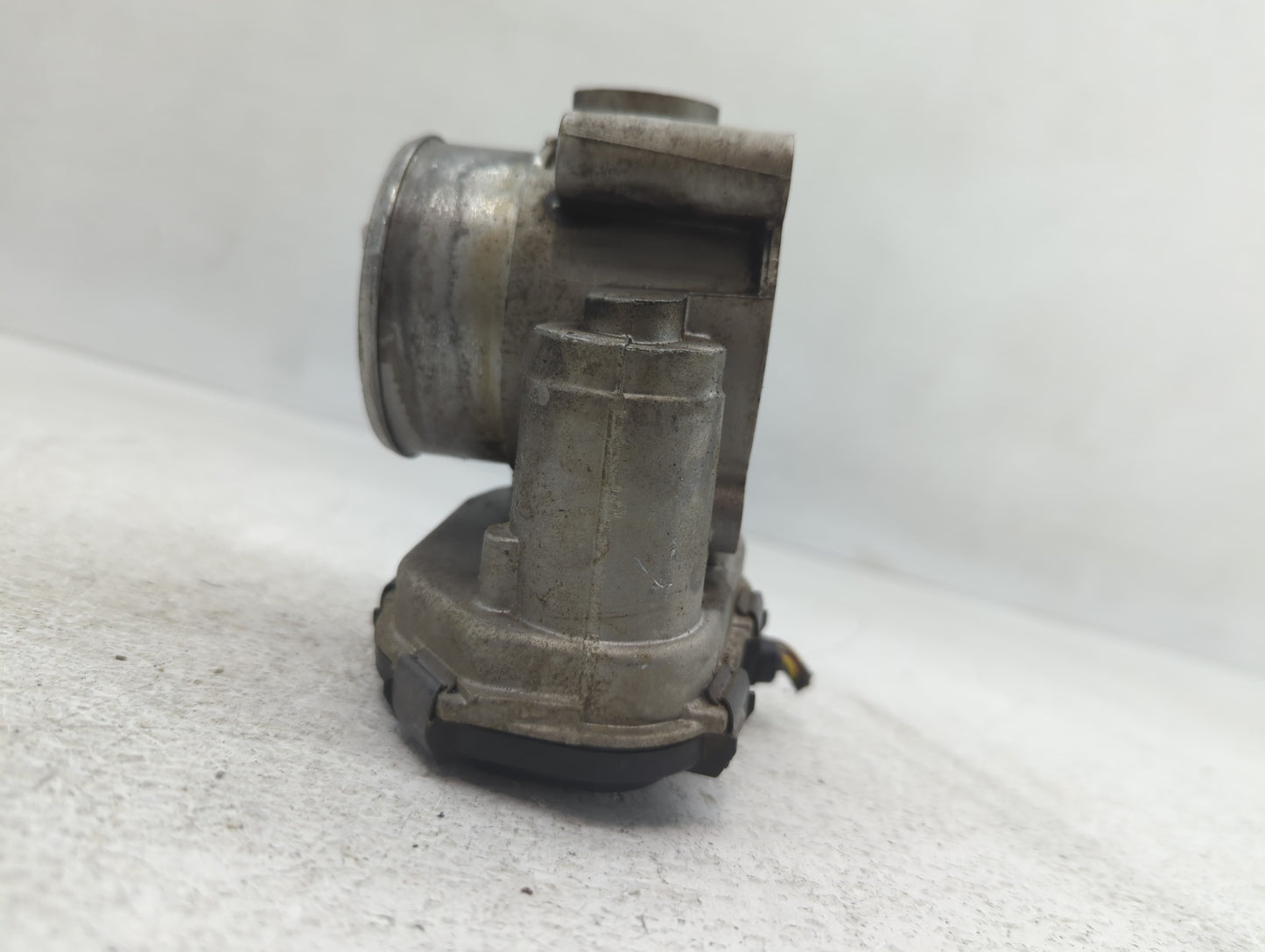 2017-2020 Lincoln Mkz Throttle Body P/N:GB8E 9F991 BB GB8E 9F991 BC Fits Fits 2015 2016 2017 2018 2019 2020 OEM Used Auto Pa