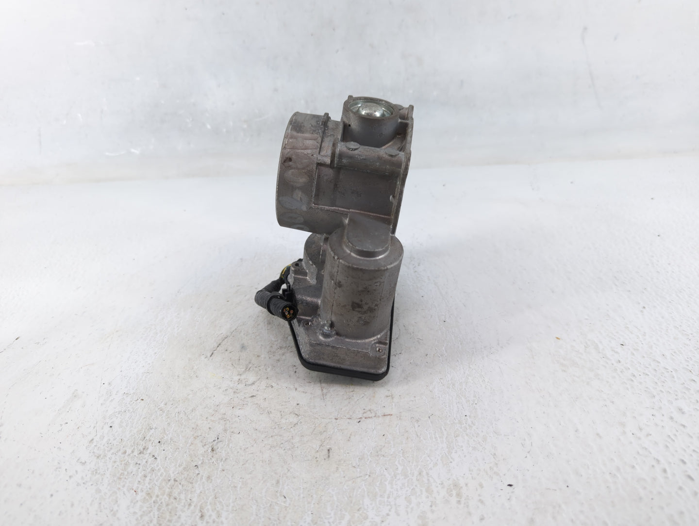 2013-2020 Lincoln Mkz Throttle Body P/N:DS7E-9F991-AJ Fits Fits 2013 2014 2015 2016 2017 2018 2019 2020 2021 2022 OEM Used A