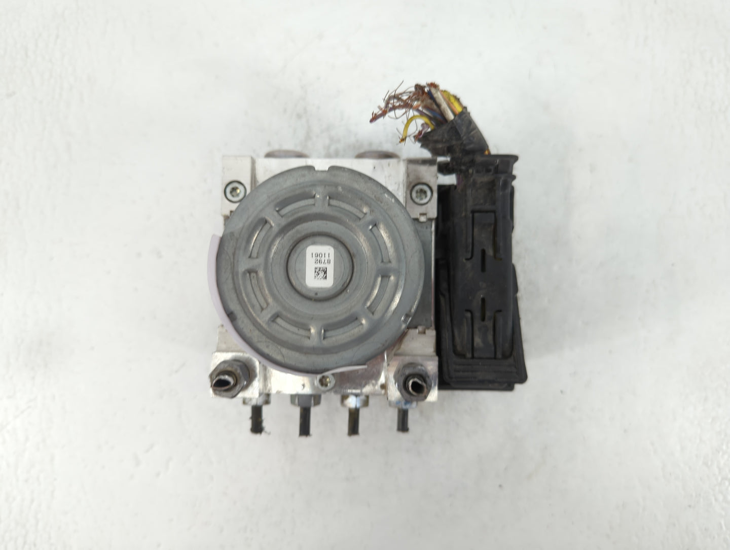 2017-2018 Lincoln Mkz ABS Pump Control Module Replacement P/N:HG9C-2B373-AG Fits Fits 2017 2018 OEM Used Auto Parts - Oemuse
