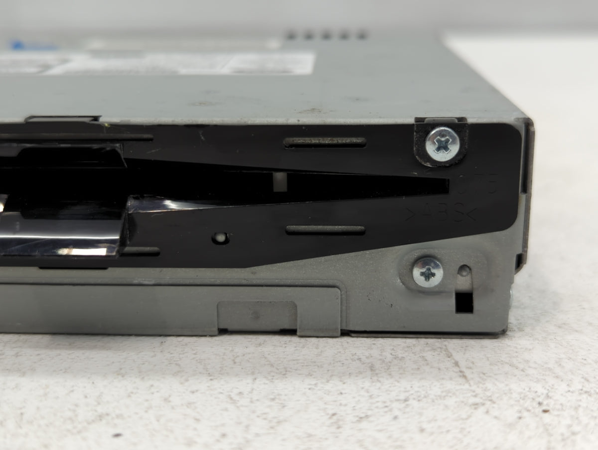 2017-2020 Lincoln Mkz Am Fm Cd Player Radio Receiver 690334 - Oemusedautoparts1.com