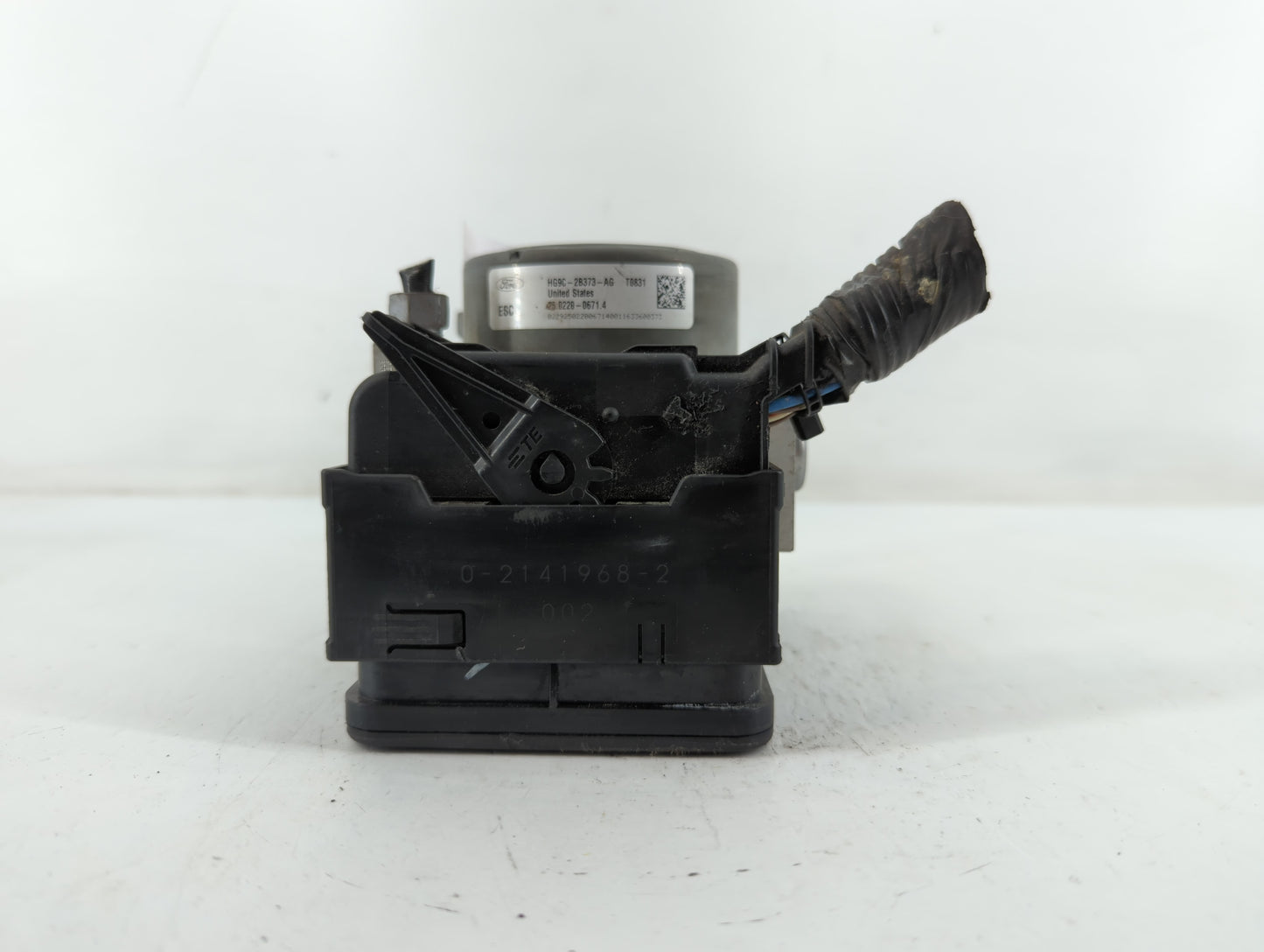 2017-2018 Lincoln Mkz ABS Pump Control Module Replacement P/N:HG9C-2B373-AG Fits Fits 2017 2018 OEM Used Auto Parts - Oemuse