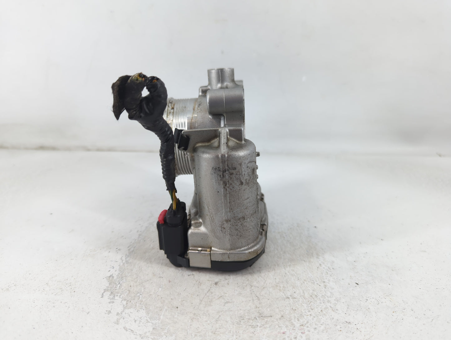 2017-2020 Lincoln Mkz Throttle Body P/N:DS7E-9F991-BB Fits Fits 2014 2015 2016 2017 2018 2019 2020 2021 2022 OEM Used Auto P