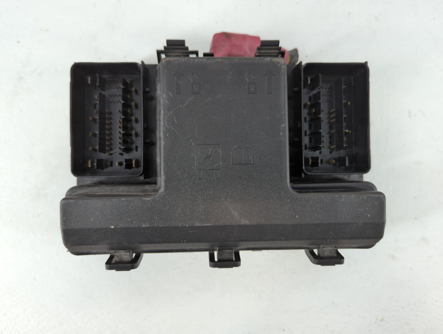 2017-2020 Lincoln Mkz Fusebox Fuse Box Panel Relay Module P/N:G2GT14A075AA Fits Fits 2017 2018 2019 2020 OEM Used Auto Parts