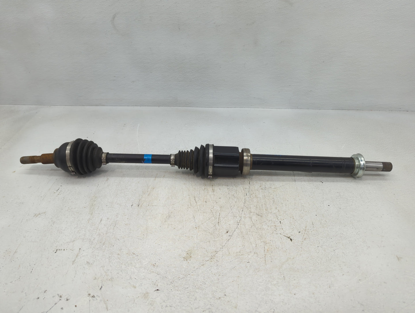 2017-2020 Lincoln Mkz Axle Shaft Front Passenger Cv C/v - Oemusedautoparts1.com