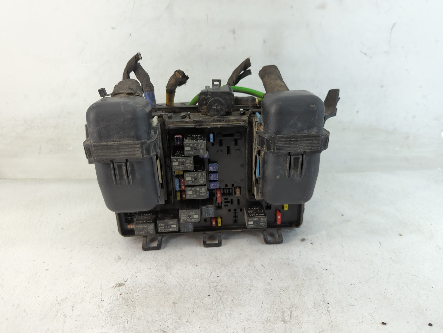 2017-2020 Lincoln Mkz Fusebox Fuse Box Panel Relay Module P/N:G2GT14A075AA Fits Fits 2017 2018 2019 2020 OEM Used Auto Parts
