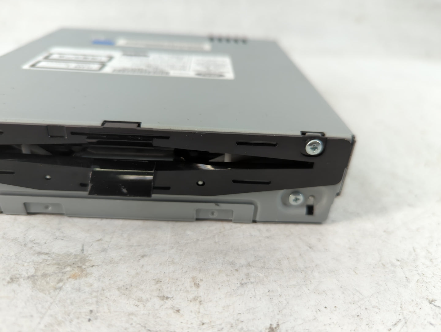 2017 Lincoln Mkz Radio AM FM Cd Player Receiver Replacement P/N:HP5T-18C830-AC Fits OEM Used Auto Parts - Oemusedautoparts1.