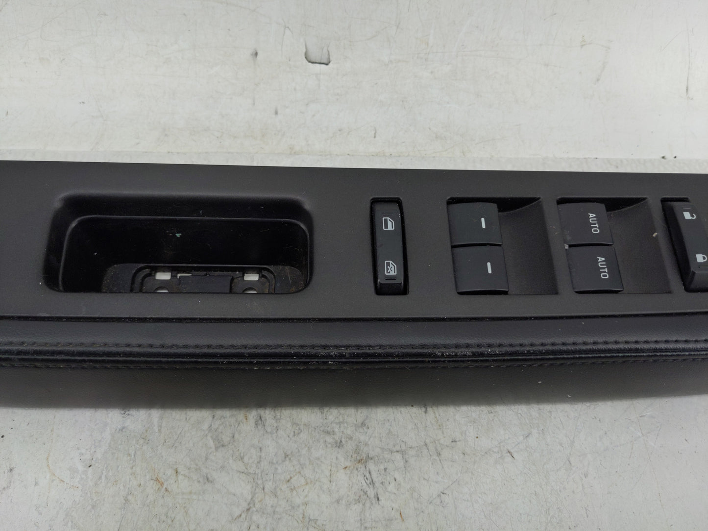 2015-2017 Lincoln Navigator Master Power Window Switch Replacement Driver Side Left Fits OEM Used Auto Parts - Oemusedautopa