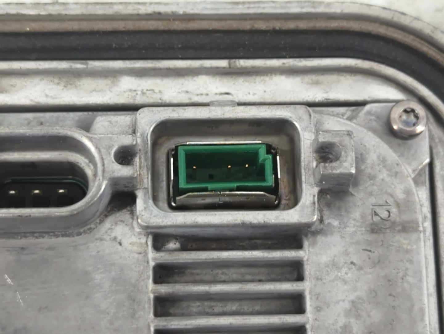 2017 Lincoln Navigator Headlight Ballast Head Light - Oemusedautoparts1.com