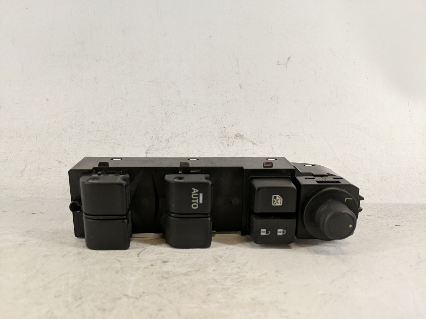 2017-2018 Mazda 3 Master Power Window Switch Replacement Driver Side Left P/N:BNN5 66 350 23318737 Fits Fits 2017 2018 OEM U