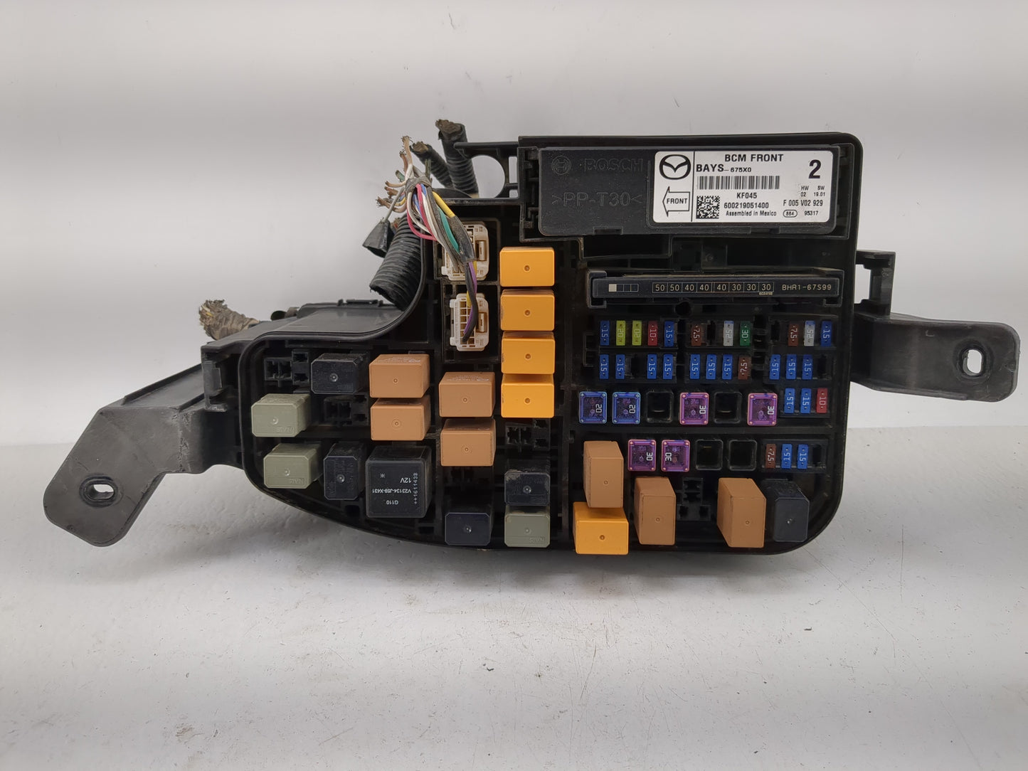 2014-2016 Mazda 3 Fusebox Fuse Box Panel Relay Module P/N:BAYS-675X0 Fits Fits 2014 2015 2016 OEM Used Auto Parts - Oemuseda