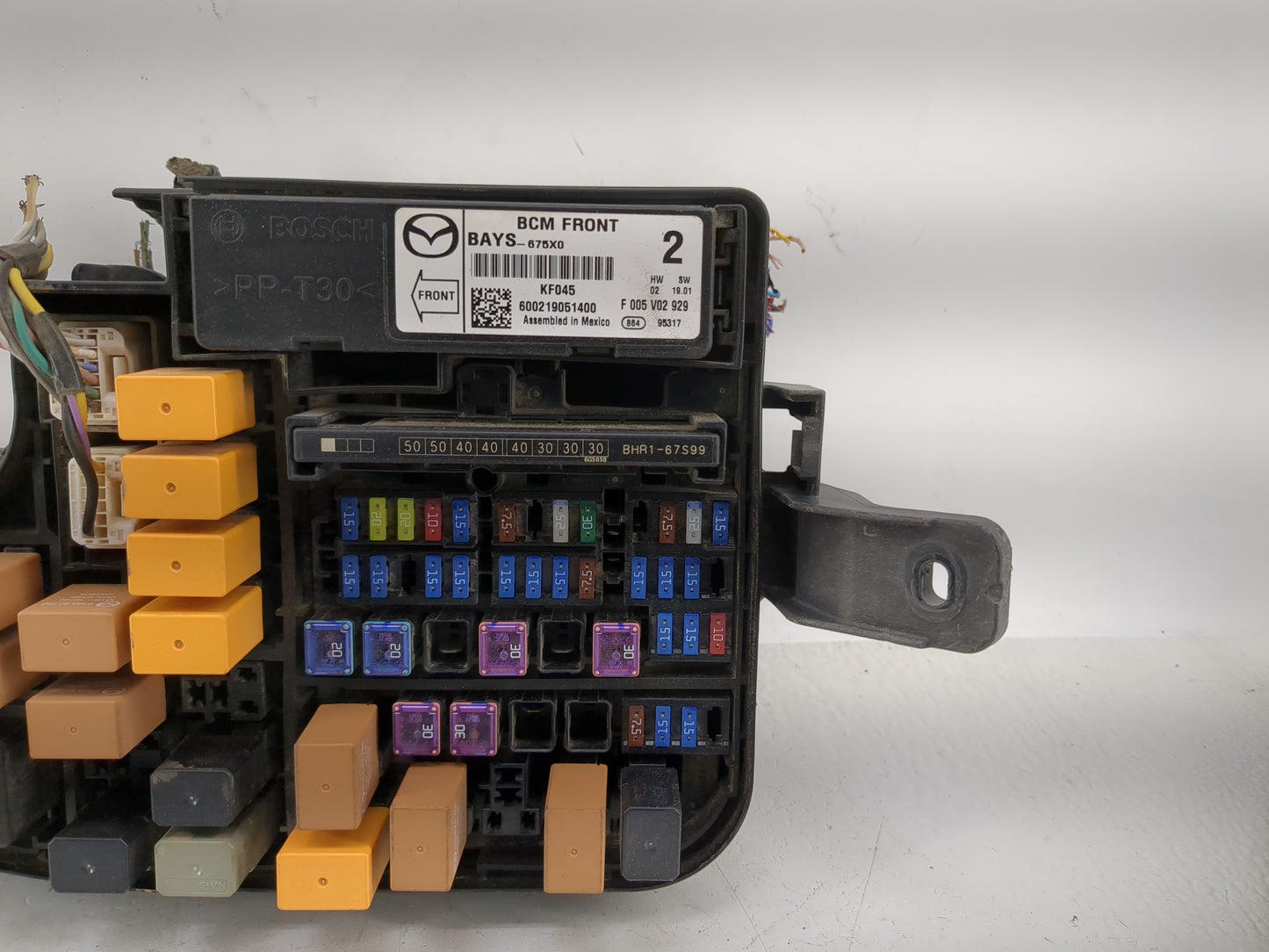 2014-2016 Mazda 3 Fusebox Fuse Box Panel Relay Module P/N:BAYS-675X0 Fits Fits 2014 2015 2016 OEM Used Auto Parts - Oemuseda