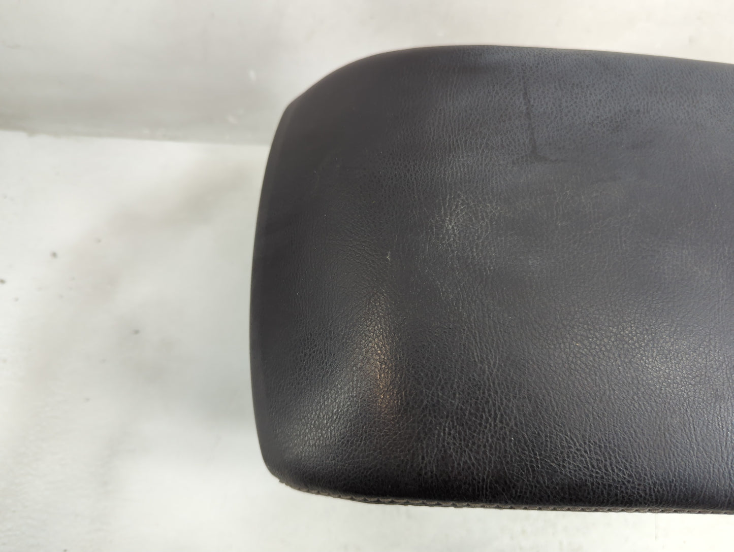 2017 Mazda 3 Center Console Armrest Cover Lid P/N:864441 Fits OEM Used Auto Parts - Oemusedautoparts1.com