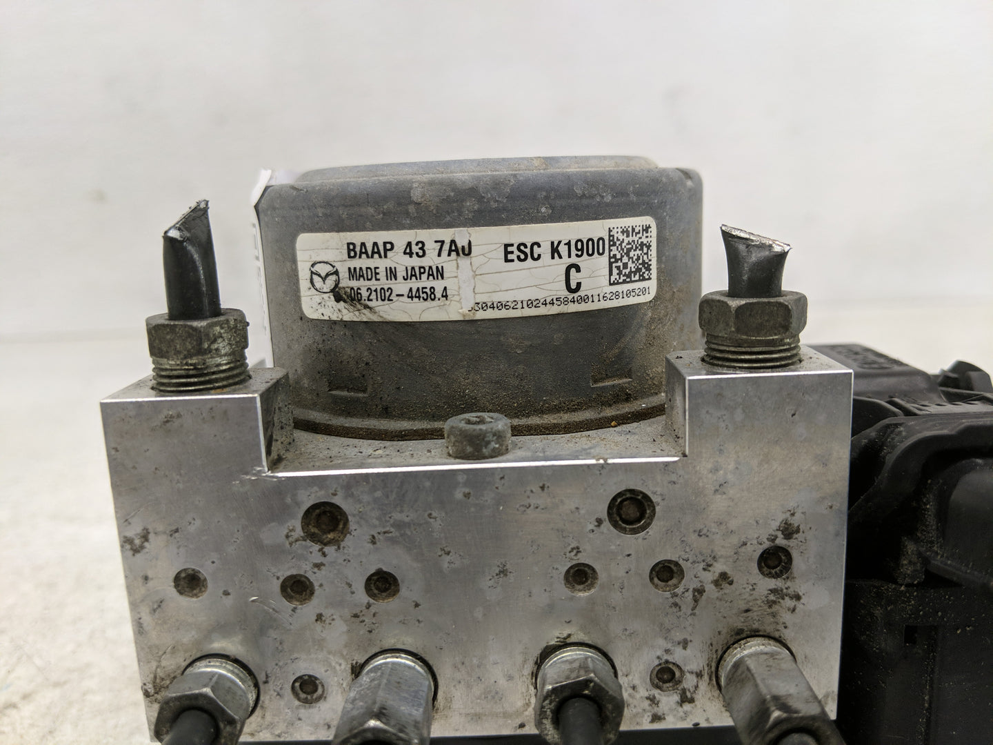 2017-2018 Mazda 3 ABS Pump Control Module Replacement P/N:ESC K1900 Fits Fits 2017 2018 OEM Used Auto Parts - Oemusedautopar