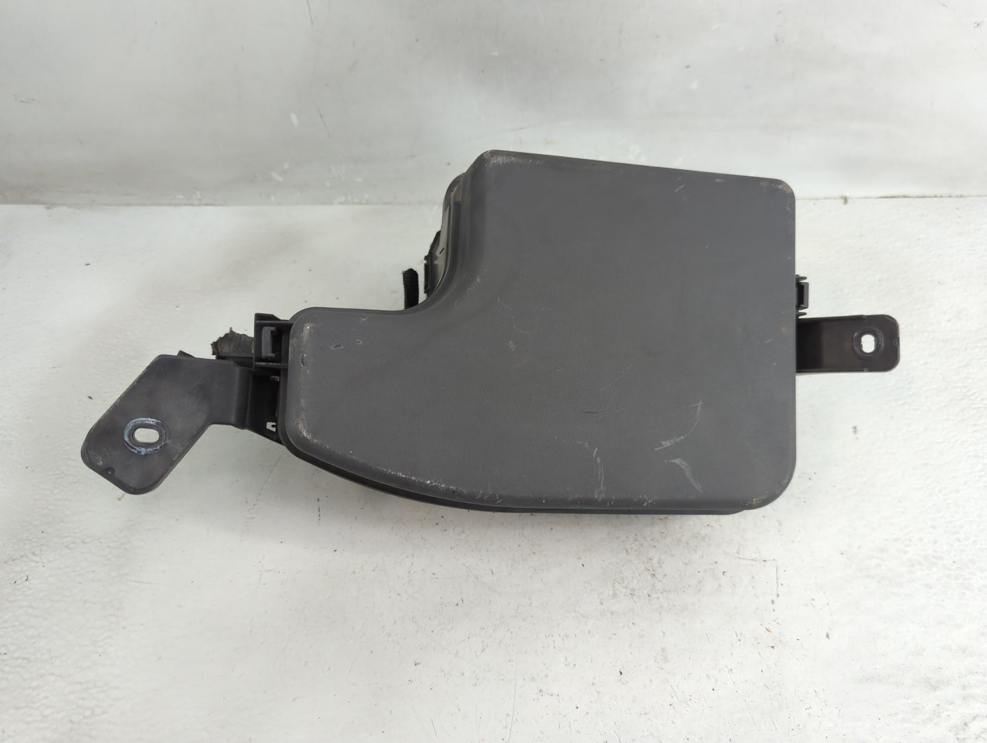 2017 Mazda 3 Fusebox Fuse Box Panel Relay Module Fits OEM Used Auto Parts - Oemusedautoparts1.com