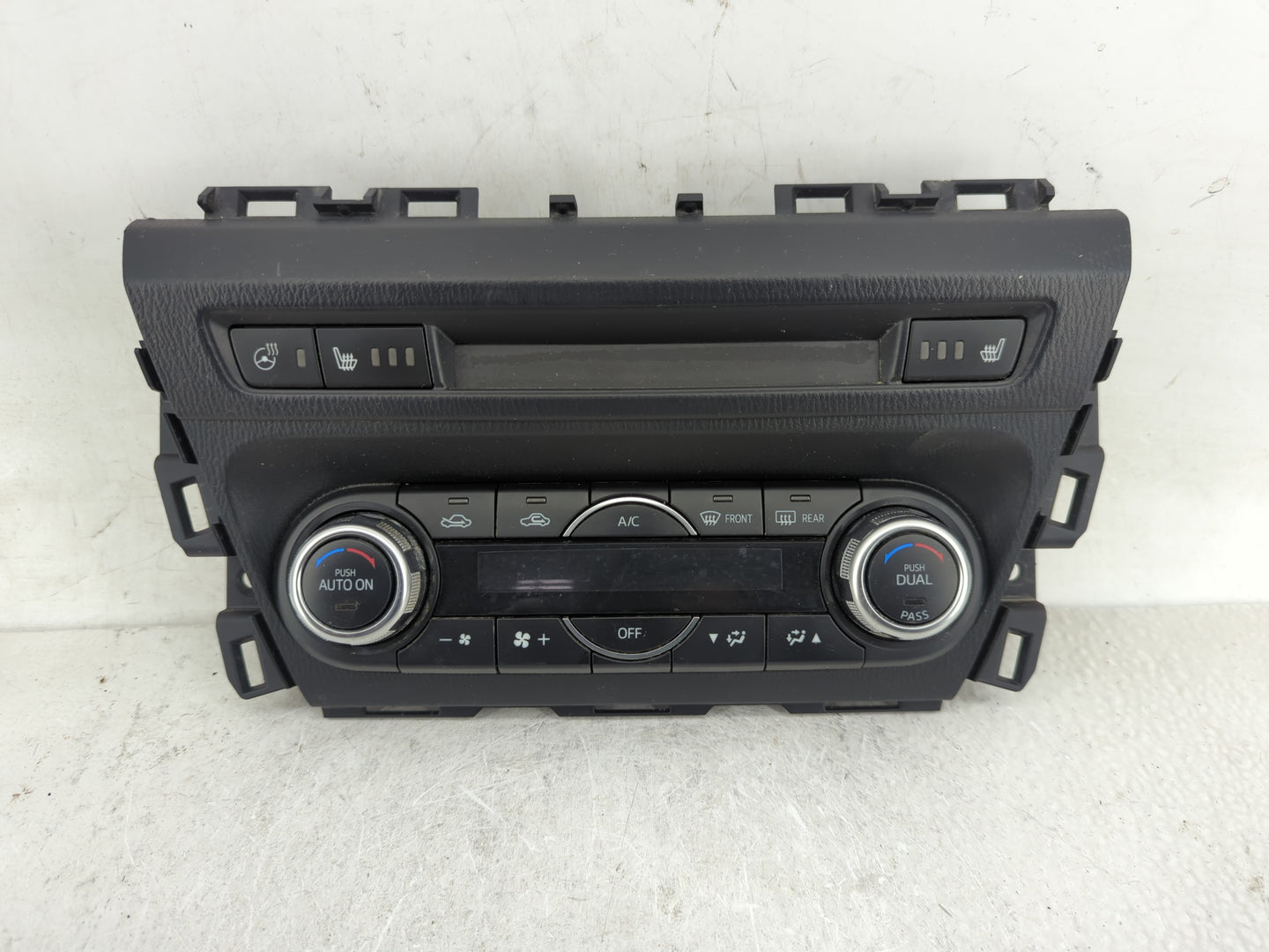 2017-2018 Mazda 3 Climate Control Module Temperature AC/Heater Replacement Fits Fits 2017 2018 OEM Used Auto Parts - Oemused