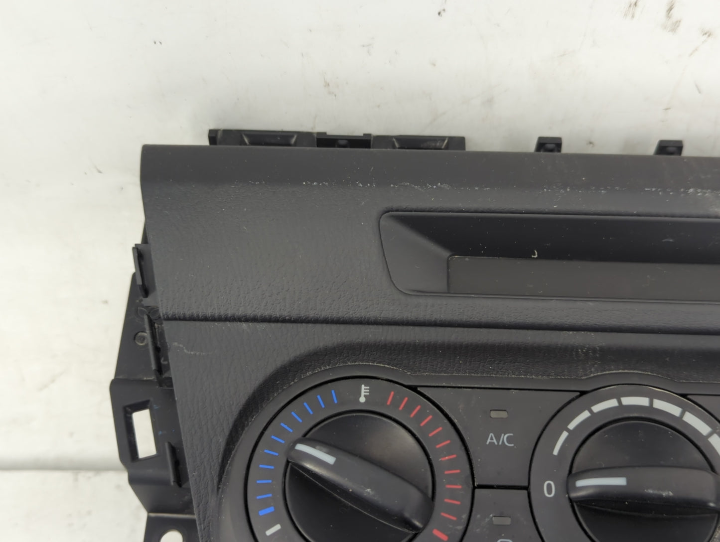 2017-2018 Mazda 3 Climate Control Module Temperature AC/Heater Replacement P/N:55 260 0001 Fits Fits 2017 2018 OEM Used Auto