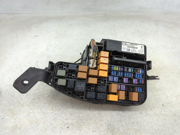 2014-2016 Mazda 3 Fusebox Fuse Box Panel Relay Module P/N:BAYS-675X0 Fits Fits 2014 2015 2016 OEM Used Auto Parts