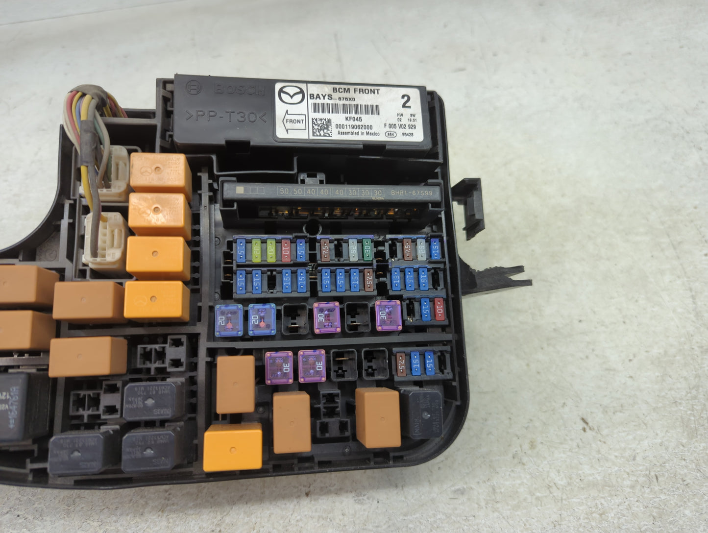 2014-2016 Mazda 3 Fusebox Fuse Box Panel Relay Module P/N:BAYS-675X0 Fits Fits 2014 2015 2016 OEM Used Auto Parts - Oemuseda