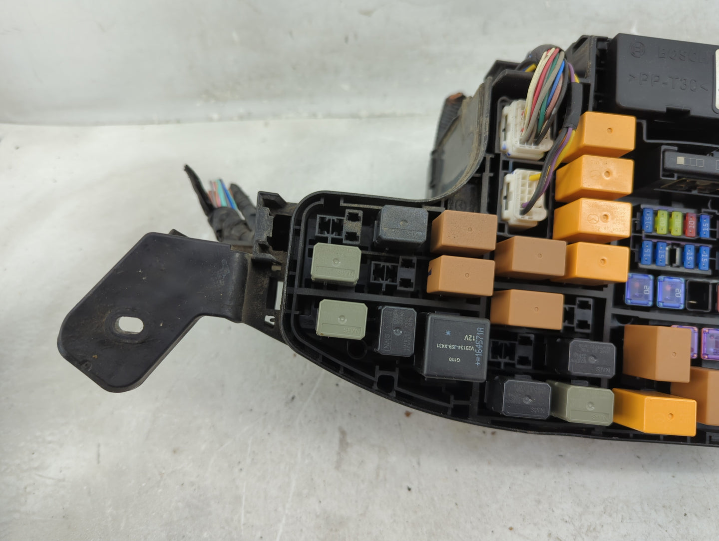 2014-2016 Mazda 3 Fusebox Fuse Box Panel Relay Module P/N:TKY2-675X0 Fits Fits 2014 2015 2016 OEM Used Auto Parts - Oemuseda